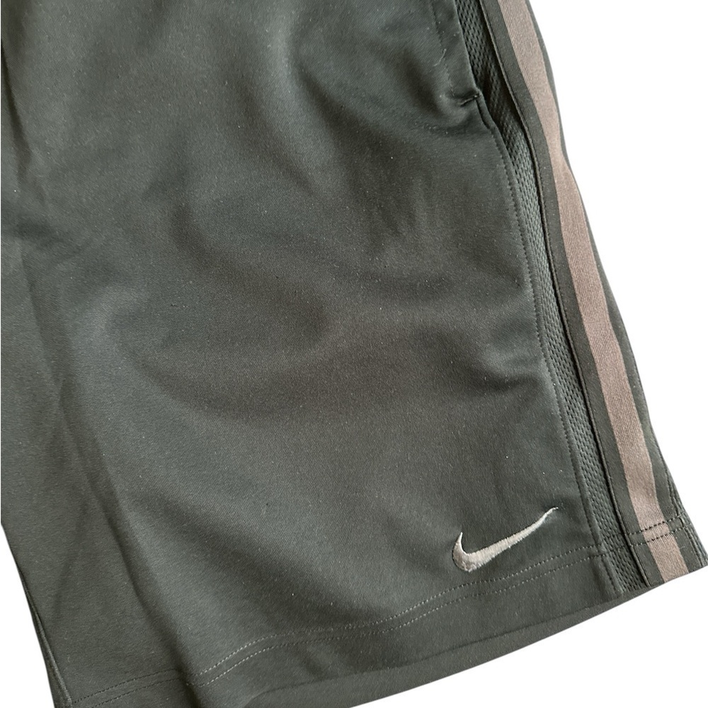 Nike Men's Black Athletic Swim Fit Small to Medium Shorts - Picture 4 of 5